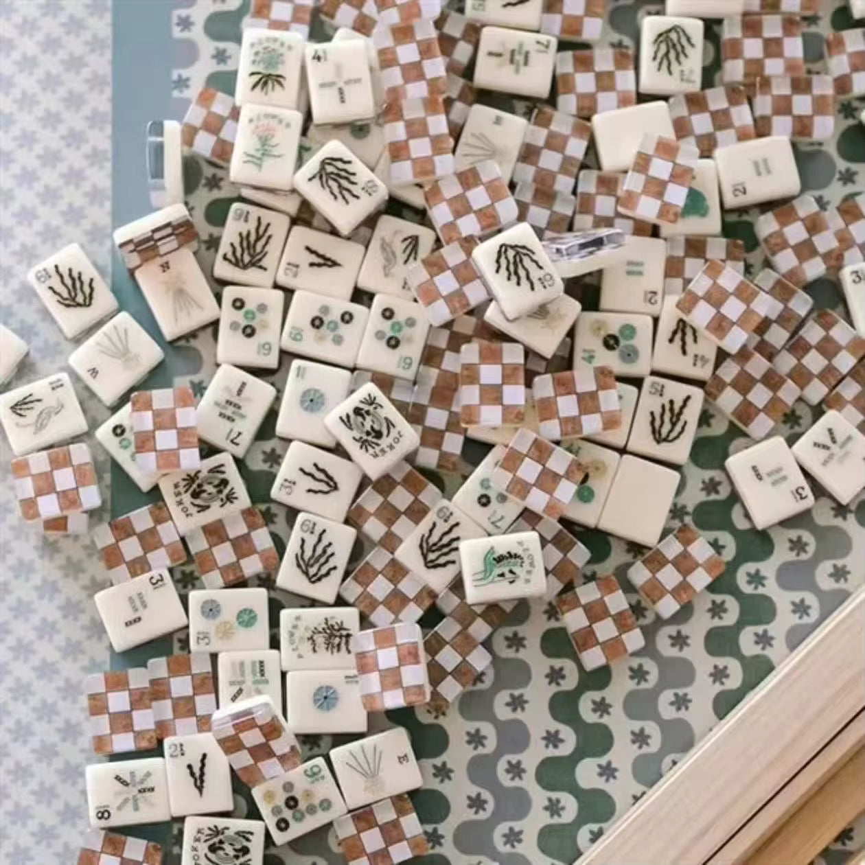 See You Later Aligator American Mahjong Tiles